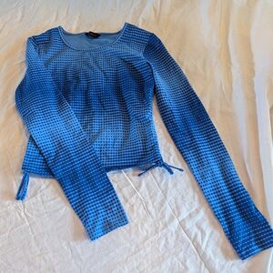 2/30$ No Boundaries Blue Gradient Long Sleeve Top